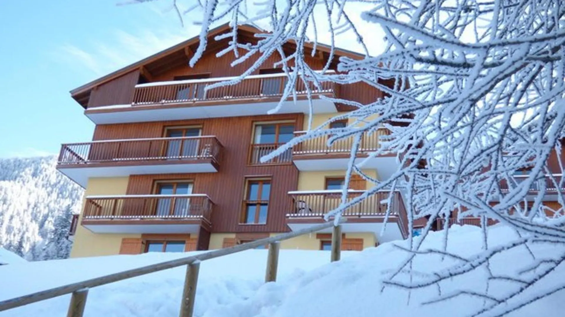 Bel Apt 8 Pers, 3 Chambres, Balcon, Proche Pistes - Fr-1-265-336 Modane 0*,  France